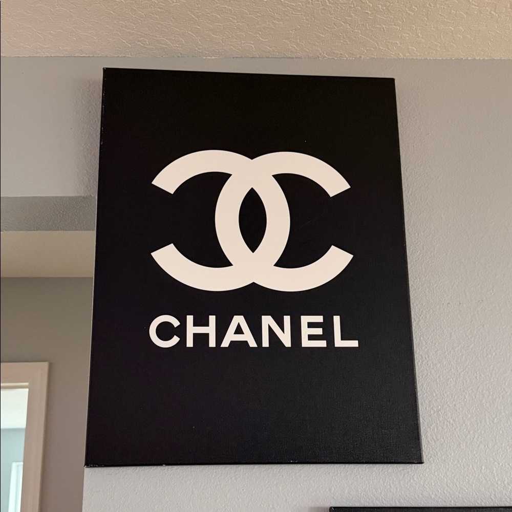 CHANEL Black and White Canvas Art 3 Pieces - Picture 3 of 3